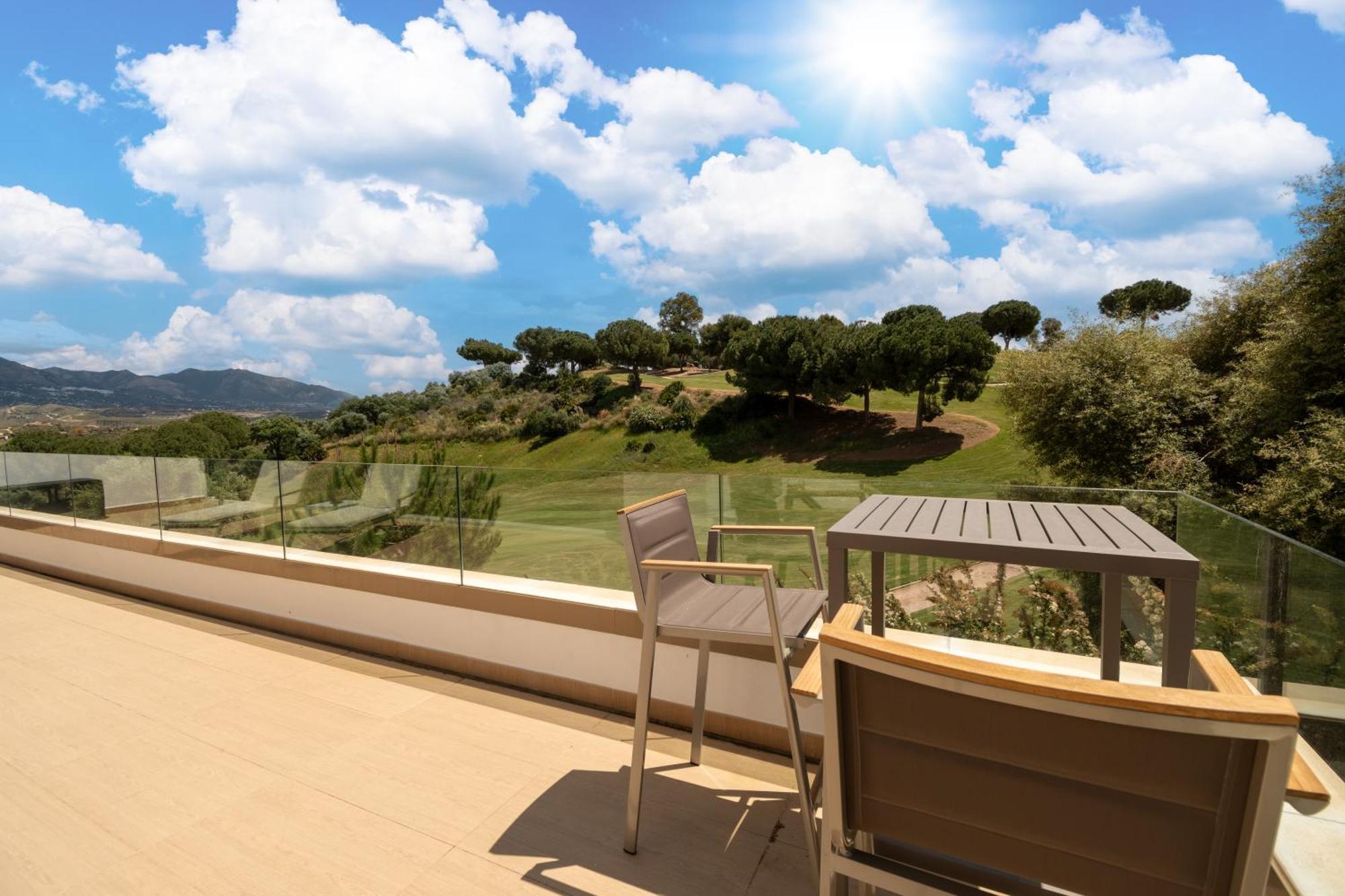 La Cala Golf 3 Bed - Sleek Corner Plot La Cala De Mijas